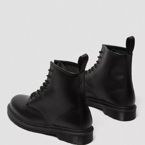 Dr Marten 1460 Mono - Black - NIB Mns 6 / Wmns 7 - Picture 2 of 7